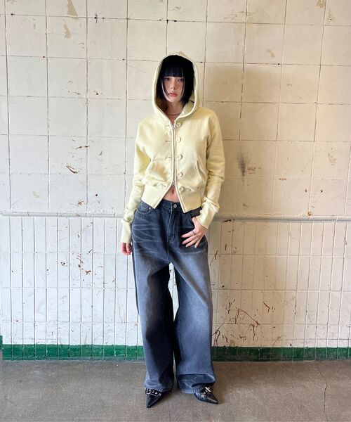 Midnight Move（ミッドナイトムーブ）の「bt hood zip up (white)（パーカー・レディース・その他・FREE）」の2枚目の写真