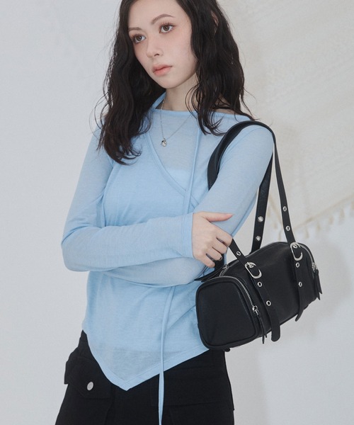 ENVYM(アンビー)の「アシメヘムレイヤードストラップトップス(Tシャツ/カットソー・レディース・ホワイト/チャコールグレー/グレー/サックスブルー・FREE)」の4枚目の写真
