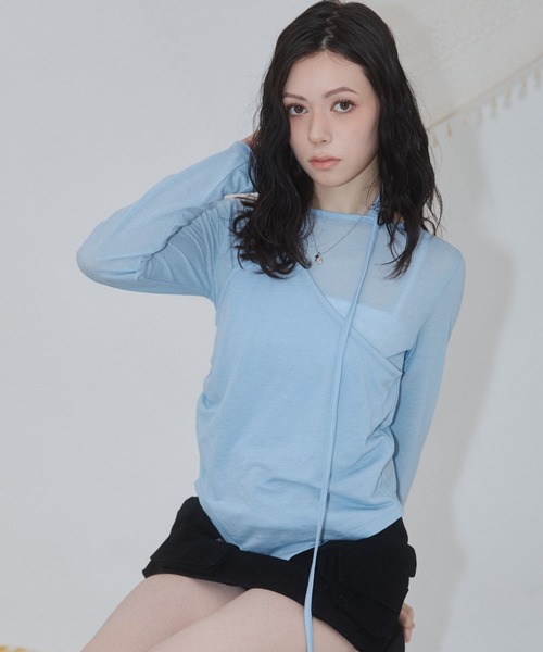 ENVYM(アンビー)の「アシメヘムレイヤードストラップトップス(Tシャツ/カットソー・レディース・ホワイト/チャコールグレー/グレー/サックスブルー・FREE)」の14枚目の写真