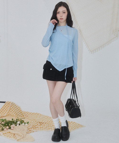 ENVYM(アンビー)の「アシメヘムレイヤードストラップトップス(Tシャツ/カットソー・レディース・ホワイト/チャコールグレー/グレー/サックスブルー・FREE)」の17枚目の写真
