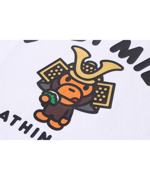 A BATHING APE(アベイシングエイプ)の「KABUTO BABY MILO COLLEGE TEE(Tシャツ/カットソー・メンズ・ブラック/ホワイト・X-LARGE/XX-LARGE/MEDIUM/SMALL/LARGE)」の4枚目の写真