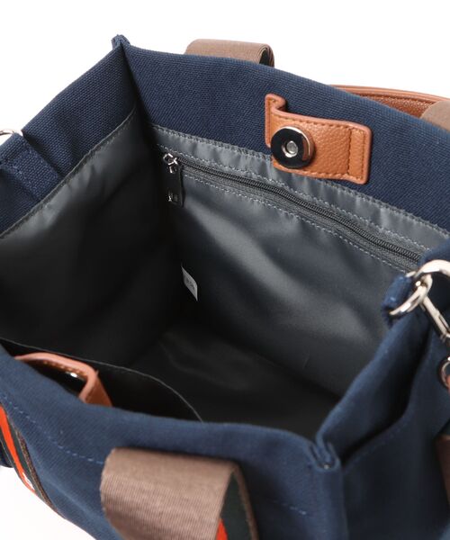 CLATHAS（クレイサス）の「SNOOPYキャンパス ２wayトートバッグ（小）（トートバッグ・レディース・グレー/ベビーピンク/ダークブルー・FREE）」の7枚目の写真