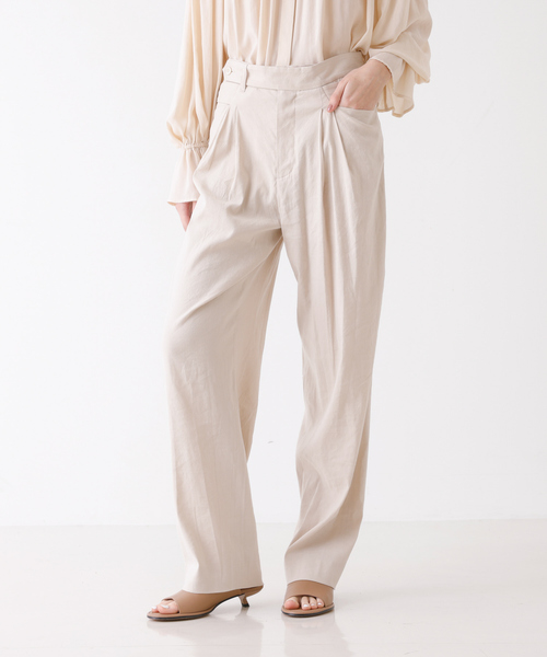 DESIGNWORKS(デザインワークス)の「【セットアップ対応】リネンストレッチタックワイドパンツ(その他パンツ・レディース・ベージュ/ネイビー・38/36)」の2枚目の写真