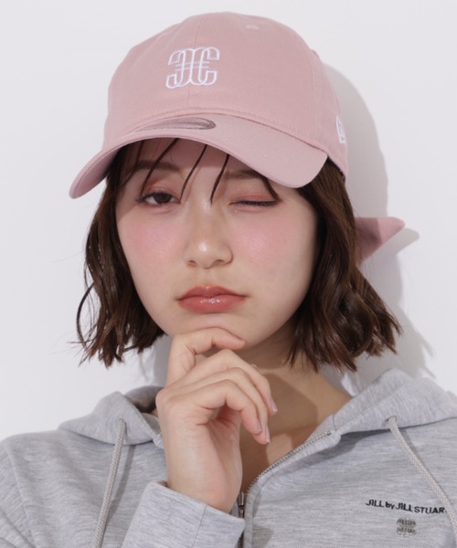 JILL by JILL STUART（ジルバイジルスチュアート）の「＜ニューエラコラボ＞バックリボンキャップ（キャップ・レディース・ブラック系その他/ブラック/ブルー/ピンク/グリーン・FREE）」の9枚目の写真