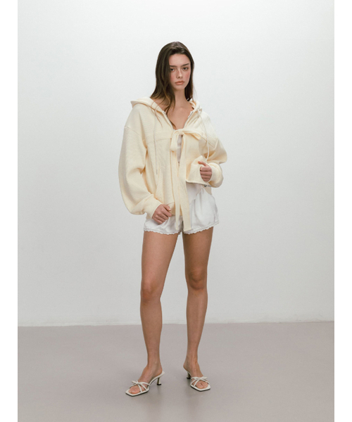 MOIFAIRE(モイフェア)の「RIBBON WAFFLE HOODIE / BUTTER(パーカー・レディース・ライトイエロー・OS)」の2枚目の写真