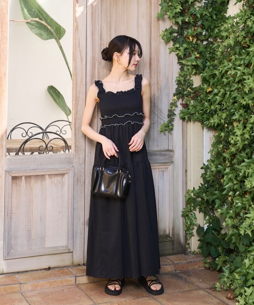 Lallana(ララーナ)の「Gather flare long dress/ギャザーフレアロングワンピース(ワンピース・レディース・ブラック/アイボリー・SMALL/FREE)」の18枚目の写真
