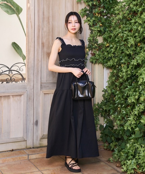 Lallana(ララーナ)の「Gather flare long dress/ギャザーフレアロングワンピース(ワンピース・レディース・ブラック/アイボリー・SMALL/FREE)」の21枚目の写真