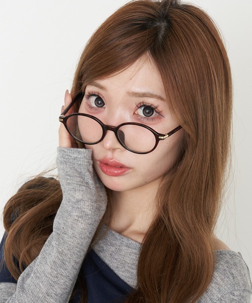 RAY CASSIN(レイカズン)の「オーバルメガネ(メガネ・レディース・ダークブラウン/ブラック・FREE)」の2枚目の写真