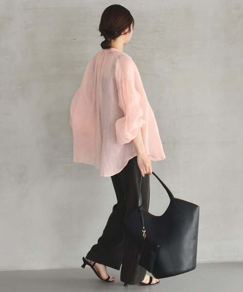 SLOBE IENA(スローブイエナ)の「《追加》ラミースキッパーシャツ(シャツ/ブラウス・レディース・ホワイト/ピンク/ブラック/サックスブルー・FREE)」の13枚目の写真
