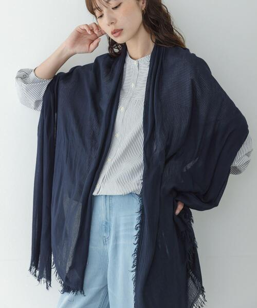 URBAN RESEARCH Sonny Label（アーバンリサーチサニーレーベル）の「イタリア製なめらかレーヨンストール（ストール/ショール・レディース・ベージュ/ネイビー/グレー・ONE）」の12枚目の写真