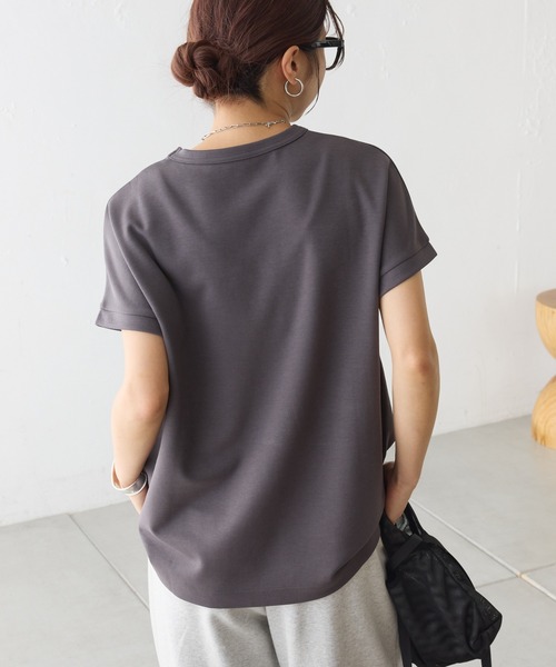 COLONY 2139(コロニートゥーワンスリーナイン)の「エンザイムダンボールドロップショルダープルオーバー(Tシャツ/カットソー・レディース・ブラウン/ホワイト/チャコールグレー/ブラック・MEDIUM/SMALL)」の22枚目の写真