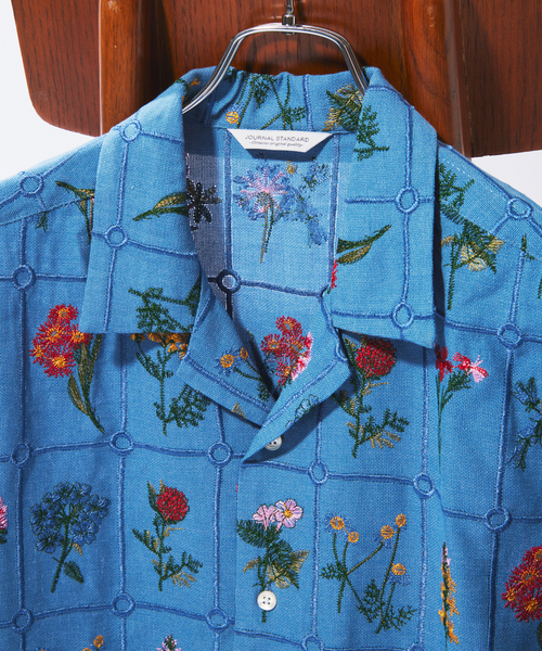 JOURNAL STANDARD(ジャーナルスタンダード)の「フラワー エンブロイダリー 半袖 シャツ(シャツ/ブラウス・メンズ・ブラック/ブルー系その他・LARGE/MEDIUM)」の5枚目の写真