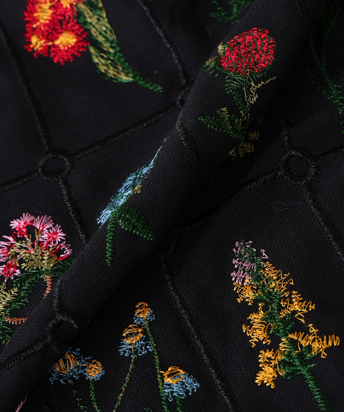 JOURNAL STANDARD(ジャーナルスタンダード)の「フラワー エンブロイダリー 半袖 シャツ(シャツ/ブラウス・メンズ・ブラック/ブルー系その他・LARGE/MEDIUM)」の7枚目の写真