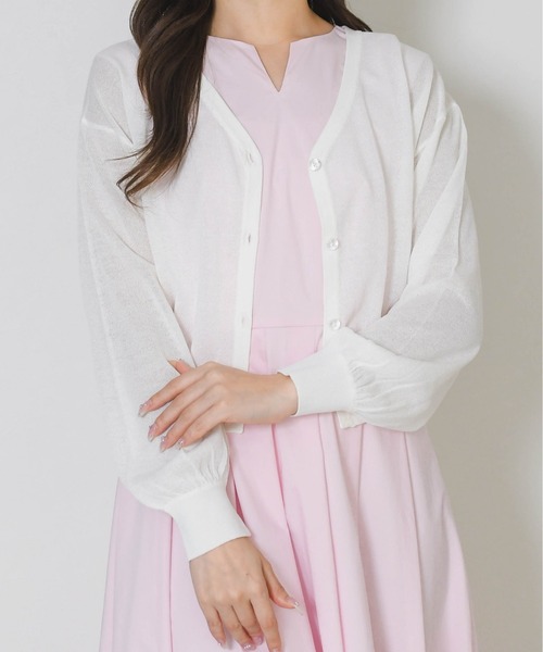 31 Sons de mode(トランテアン ソン ドゥ モード)の「2026春夏新作 Vネックシアーカーディガン(カーディガン/ボレロ・レディース・ブラック/ピンク/オフホワイト/ブルー・フリ-)」の13枚目の写真