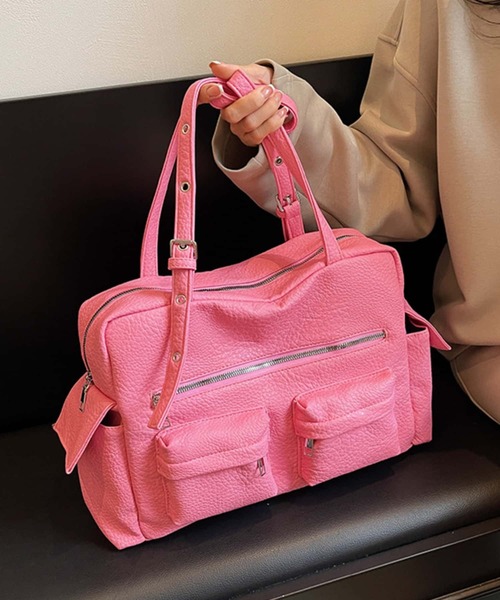 LA VORAGINE(ラ ヴォラジネ)の「【A4収納可能!】マルチポケット ヴィンテージ風 アイレットベルトショルダーバック(ショルダーバッグ・レディース・グレー/ピンク/ブラック・FREE)」の21枚目の写真