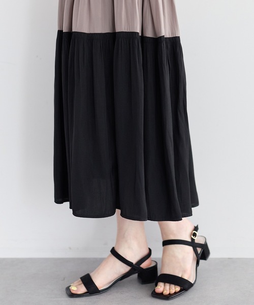 YECCA VECCA（イェッカヴェッカ）の「マルチカラーシャーリングワンピース（ワンピース・レディース・ブルーグリーン/ベージュ・FREE）」の9枚目の写真