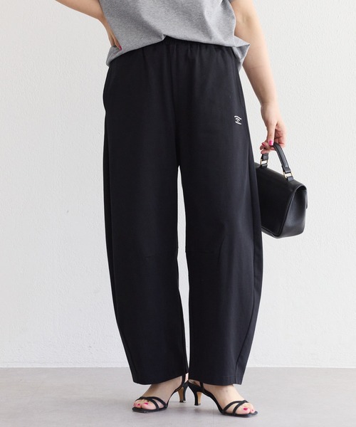 PUAL CE CIN(ピュアルセシン)の「接触冷感・抗菌カットソーカーブシルエットパンツ(スウェットパンツ・レディース・ブラウン/ブラック/オートミール・MEDIUM/LARGE)」の2枚目の写真