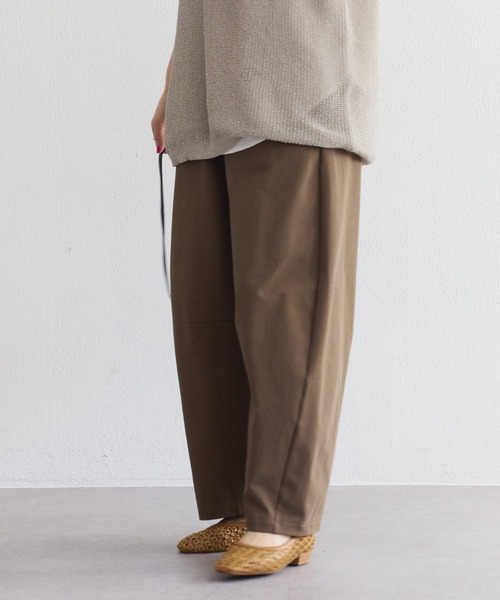 PUAL CE CIN(ピュアルセシン)の「接触冷感・抗菌カットソーカーブシルエットパンツ(スウェットパンツ・レディース・ブラウン/ブラック/オートミール・MEDIUM/LARGE)」の16枚目の写真