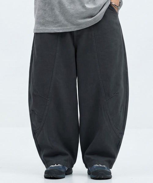 ARTISTWEAR（アーティストウェア）の「[ATW] ボリュームワイドフィットコットンカーブドパンツ - 2カラー（その他パンツ・レディース・ベージュ/チャコール・SMALL/MEDIUM/LARGE/X-LARGE/XX-LARGE）」の9枚目の写真