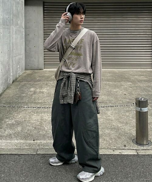 ARTISTWEAR（アーティストウェア）の「[ATW] ボリュームワイドフィットコットンカーブドパンツ - 2カラー（その他パンツ・レディース・ベージュ/チャコール・SMALL/MEDIUM/LARGE/X-LARGE/XX-LARGE）」の19枚目の写真