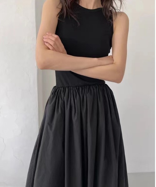 FREE STYLISTS(フリー スタイリスト)の「YUGA_YGMC Korean-style Pleated flared dress(ワンピース・レディース・ホワイト/ブラック/カーキ/ライトブルー・FREE)」の8枚目の写真