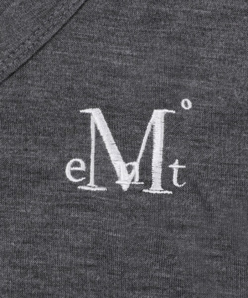 MUCENT（ムセント）の「A'GEM/9 × .kom 『MUCENT/ムセント』YATI SIDE SHIRRING V-NECK HALF TEE/バグースカモロゴクロップ半袖Tシャツ（Tシャツ/カットソー・レディース・ホワイト/ブラック/チャコールグレー/グレー・FREE）」の6枚目の写真