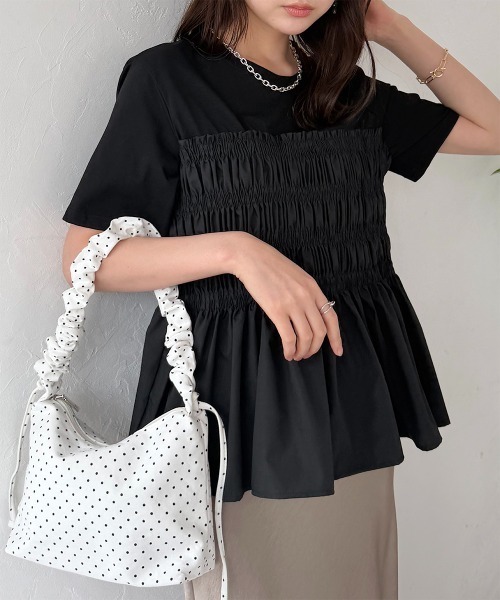 Rejoule(リジュール)の「レイヤード風 シャーリングドッキング半袖プルオーバー(Tシャツ/カットソー・レディース・ホワイト/ブラック/グレー・FREE)」の17枚目の写真