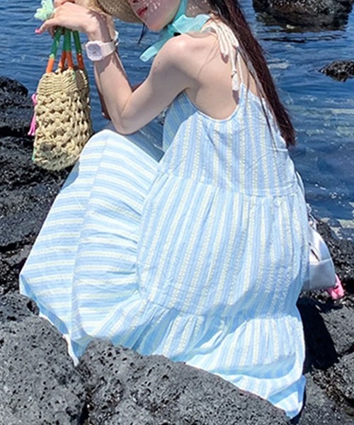 GLAMOROUS JANE(グラマラスジェーン)の「ストライプ×レースキャミワンピース(ワンピース・レディース・ブルー・FREE)」の5枚目の写真