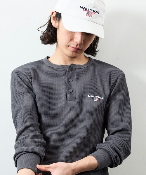 NAUTICA(ノーティカ)の「NAUTICA/ノーティカ Essentials タイトフィット L/S ヘンリーネック ワッフル Tシャツ(Tシャツ/カットソー・メンズ・チャコールグレー/グレー/ブラック/ホワイト・SMALL/MEDIUM/LARGE)」の4枚目の写真