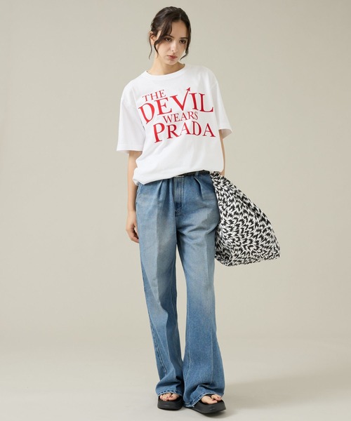 JACKSON MATISSE(ジャクソンマティス)の「【JACKSON MATISSE/ジャクソンマティス】 The Devil Wears Prada/プラダを着た悪魔Tシャツシリーズ/MOVIE Tシャツ/ユニセックス(Tシャツ/カットソー・メンズ・ホワイト系その他2/レッド/ホワイト系その他3/ホワイト系その他/ブラック・XL/L/M)」の9枚目の写真