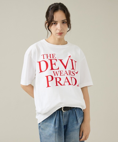JACKSON MATISSE(ジャクソンマティス)の「【JACKSON MATISSE/ジャクソンマティス】 The Devil Wears Prada/プラダを着た悪魔Tシャツシリーズ/MOVIE Tシャツ/ユニセックス(Tシャツ/カットソー・メンズ・ホワイト系その他2/レッド/ホワイト系その他3/ホワイト系その他/ブラック・XL/L/M)」の6枚目の写真