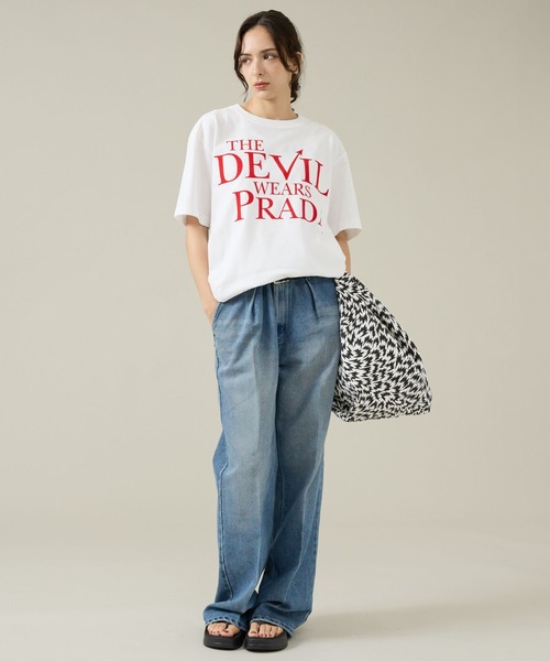 JACKSON MATISSE(ジャクソンマティス)の「【JACKSON MATISSE/ジャクソンマティス】 The Devil Wears Prada/プラダを着た悪魔Tシャツシリーズ/MOVIE Tシャツ/ユニセックス(Tシャツ/カットソー・メンズ・ホワイト系その他2/レッド/ホワイト系その他3/ホワイト系その他/ブラック・XL/L/M)」の13枚目の写真