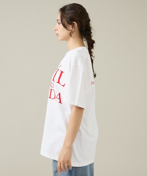 JACKSON MATISSE(ジャクソンマティス)の「【JACKSON MATISSE/ジャクソンマティス】 The Devil Wears Prada/プラダを着た悪魔Tシャツシリーズ/MOVIE Tシャツ/ユニセックス(Tシャツ/カットソー・メンズ・ホワイト系その他2/レッド/ホワイト系その他3/ホワイト系その他/ブラック・XL/L/M)」の15枚目の写真