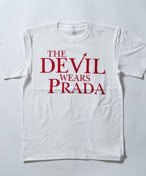 JACKSON MATISSE(ジャクソンマティス)の「【JACKSON MATISSE/ジャクソンマティス】 The Devil Wears Prada/プラダを着た悪魔Tシャツシリーズ/MOVIE Tシャツ/ユニセックス(Tシャツ/カットソー・メンズ・ホワイト系その他2/レッド/ホワイト系その他3/ホワイト系その他/ブラック・XL/L/M)」の20枚目の写真