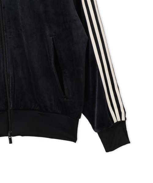 adidas（アディダス）の「adidas FIREBIRD VELOUR TRACK TOP / アディダス ファイヤーバード ベロア トラックトップ（その他アウター・レディース・ブラック・S/XS/XL/L/M）」の5枚目の写真