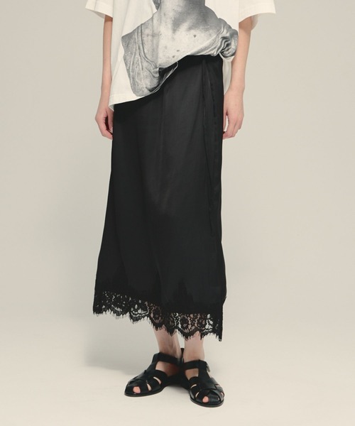 eL(エル)の「【eL】Lace Midi Skirt/878283(スカート・レディース・ブラック/オフホワイト・FREE)」の2枚目の写真