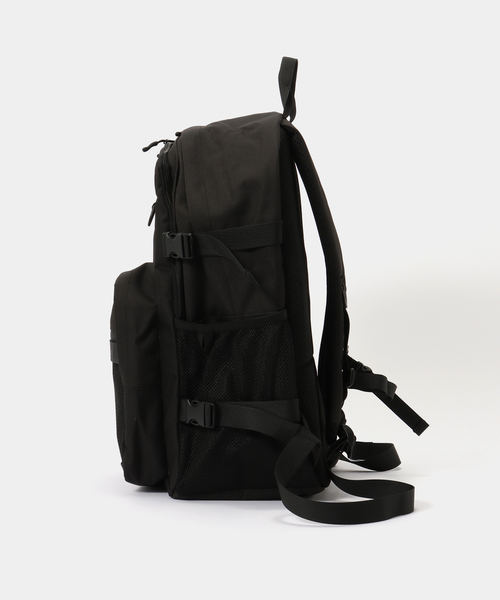KiU(キウ)の「【KiU/キウ】EVERYDAY BACKPACK:リュック(バックパック/リュック・レディース・ブラック・FREE)」の2枚目の写真