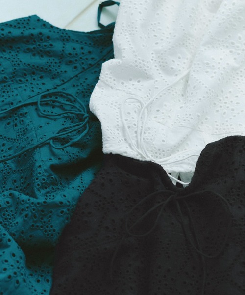 COHINA(コヒナ)の「コットンエンブロイダリーオールインワン 【低身長・小柄女性】(つなぎ/オールインワン・レディース・ブラック/オフホワイト・REGULAR/SHORT)」の14枚目の写真