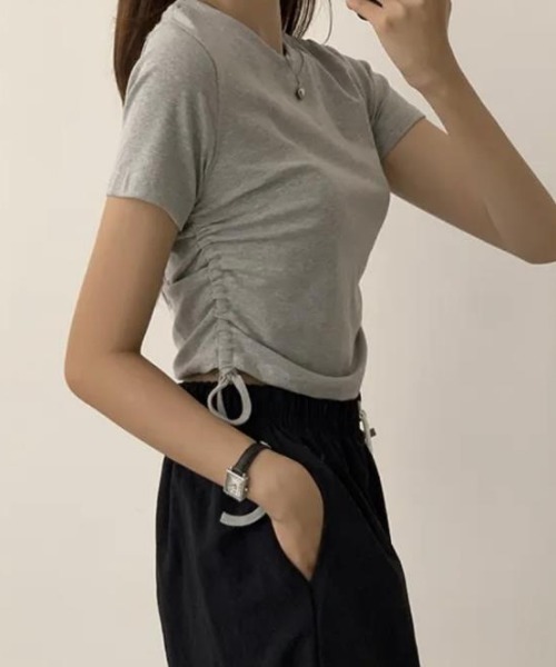 semplice(センプリチェ)の「Tシャツ【韓国ファッション】(Tシャツ/カットソー・レディース・ホワイト/ブラック/グレー・F)」の13枚目の写真