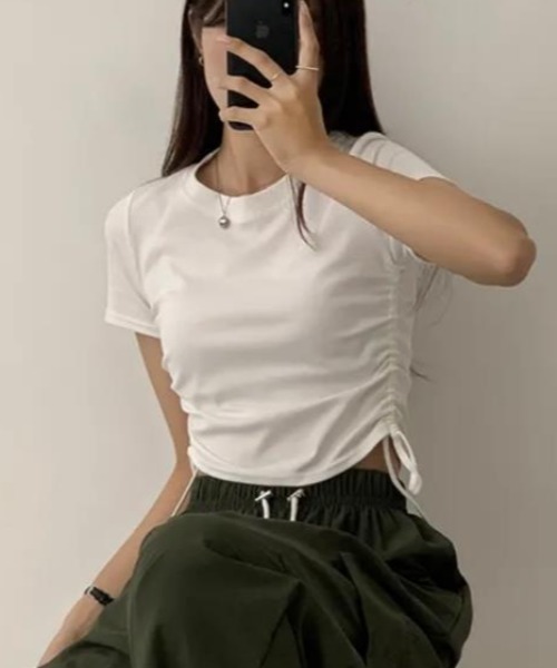 semplice(センプリチェ)の「Tシャツ【韓国ファッション】(Tシャツ/カットソー・レディース・ホワイト/ブラック/グレー・F)」の7枚目の写真