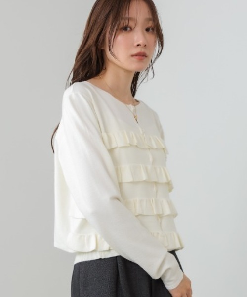 Bab(バブ)の「【2点セット】ティアードフリルニットカーデ&2WAYビスチェアンサンブル(アンサンブル・レディース・ブラック/パープル/アイボリー・FREE)」の10枚目の写真