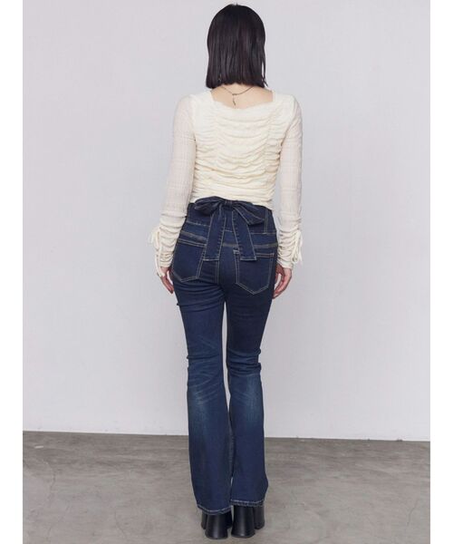 EMODA(エモダ)の「リボンモチーフハイウエストフレアパギンス(デニムパンツ・レディース・ブラック/インディゴブルー/ライトブルー・X-SMALL/SMALL/MEDIUM)」の6枚目の写真