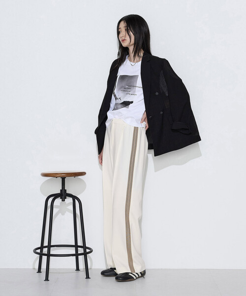 COMME CA(コムサ)の「ストレッチダブルクロス トラックパンツ(その他パンツ・レディース・ネイビー/オフホワイト・11号/9号)」の4枚目の写真