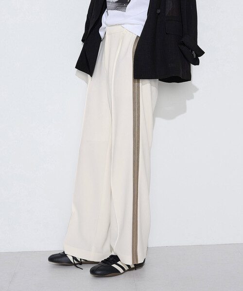 COMME CA(コムサ)の「ストレッチダブルクロス トラックパンツ(その他パンツ・レディース・ネイビー/オフホワイト・11号/9号)」の12枚目の写真