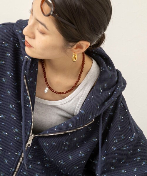 MAQWEL(マクウェル)の「【MAQWEL/マクウェル】Flower Waffleジップパーカー(Tシャツ/カットソー・レディース・ネイビー/アイボリー・FREE)」の1枚目の写真