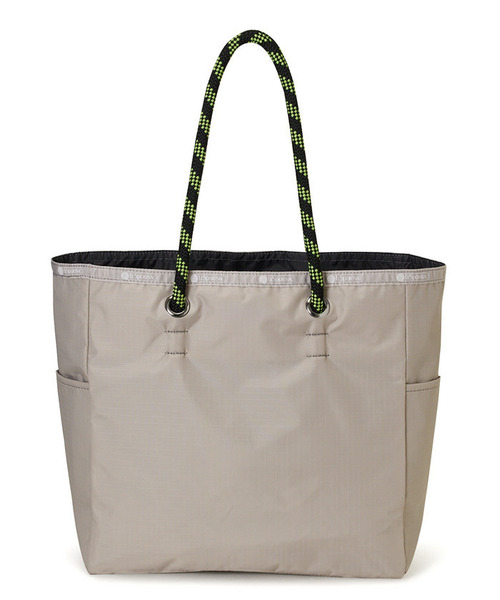 LeSportsac（レスポートサック）の「ML 2 WAY TOTE         2ウェイドリフトストーン/サンダー（トートバッグ・レディース・グレー・FREE）」の8枚目の写真