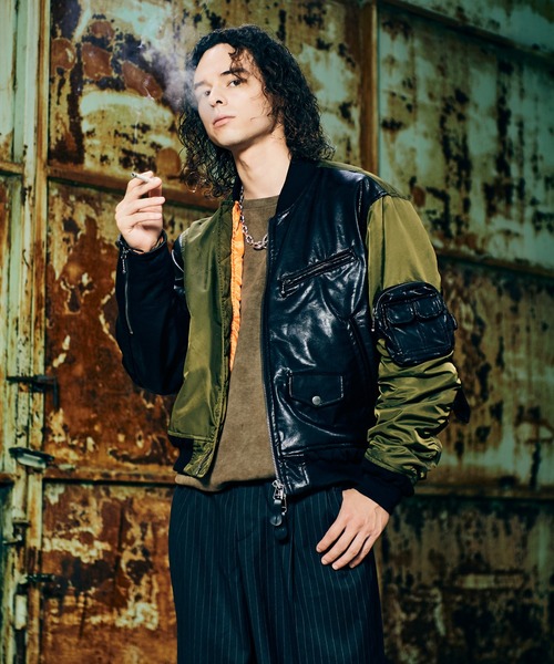 glamb(グラム)の「Fringe Sweat / フリンジスウェット(スウェット・メンズ・カーキ/ブラック・L/S/M)」の21枚目の写真