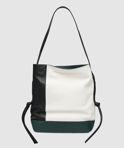MARNI（マルニ）の「POD / ラムレザーショルダーバッグ（ショルダーバッグ・レディース・ブラック系その他・ONE SIZE）」の2枚目の写真