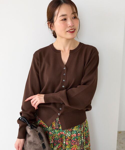 le.coeur blanc(ルクールブラン)の「TORRAZZO DONNA ベーシックニットカーデ(カーディガン/ボレロ・レディース・ブラック/ブラウン・38)」の19枚目の写真