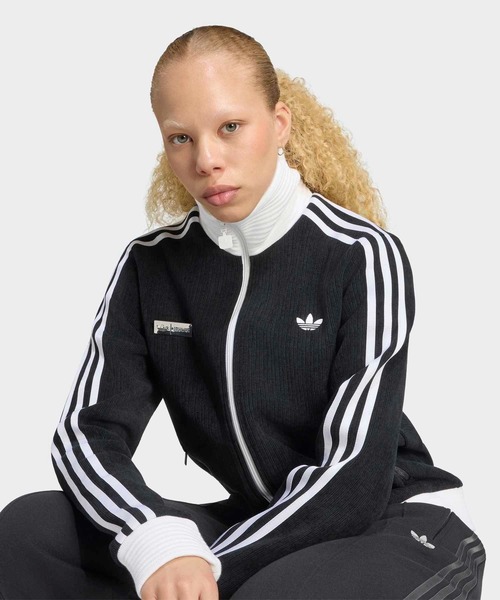 adidas(アディダス)の「アディルナ シーズン2xジェニー ファン OG トラックトップ / ジャージ / トラックジャケット / アディダスオリジナルス adidas Originals(ジャージ・レディース・ブラック・X-LARGE/X-SMALL/XX-LARGE/SMALL/MEDIUM/LARGE)」の3枚目の写真